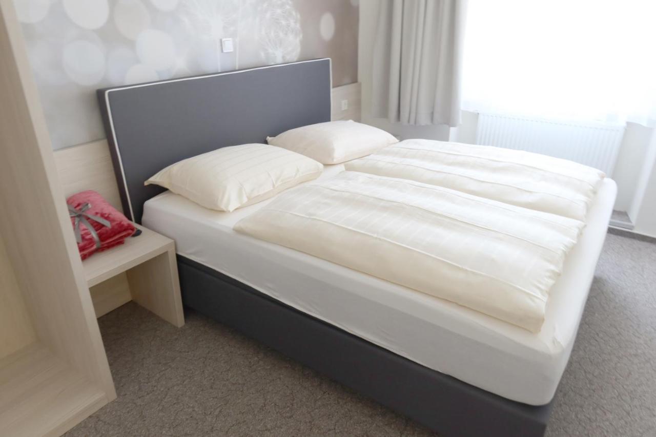 Hotel Waldoza Waldmohr Екстер'єр фото
